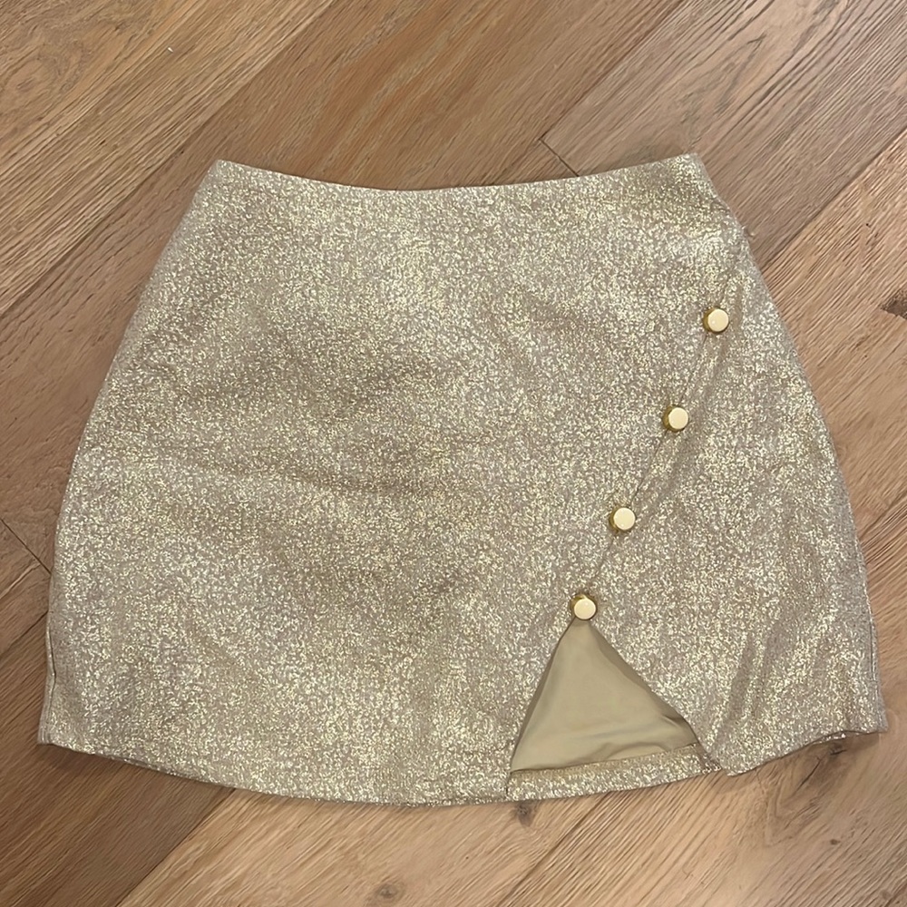 BRAND NEW Devon Windsor Gold skirt